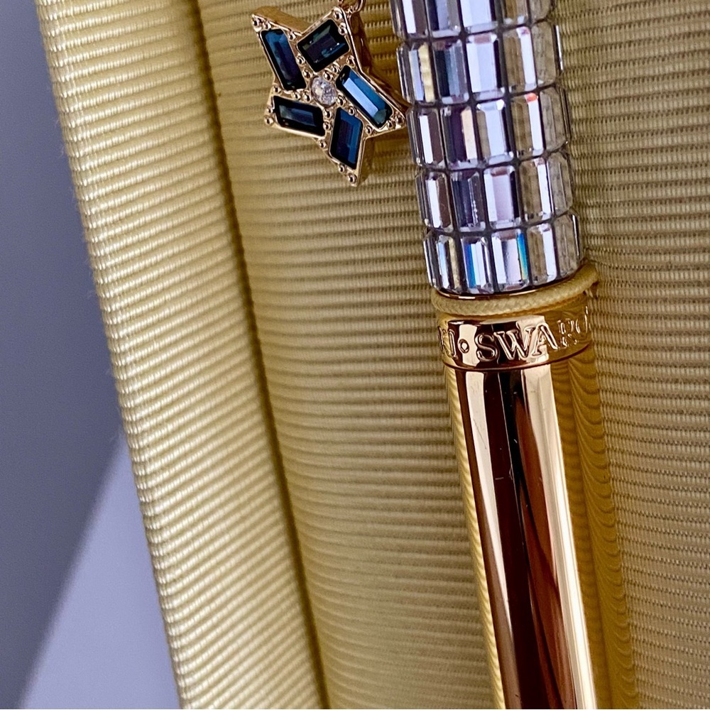 Swarovski Gold Crystal Pen with Blue Star Charm in Yellow Gift Box - Picture 7 of 10